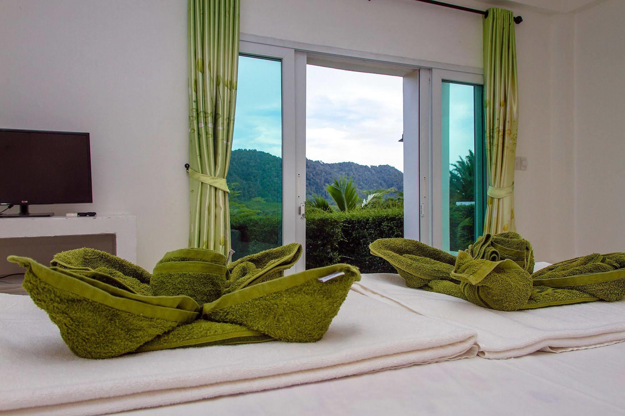 Keereelay Hotel Koh Lanta Ngoại thất bức ảnh